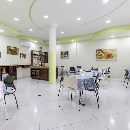 Hotel Lisbor Francisco Beltrão Buitenkant foto