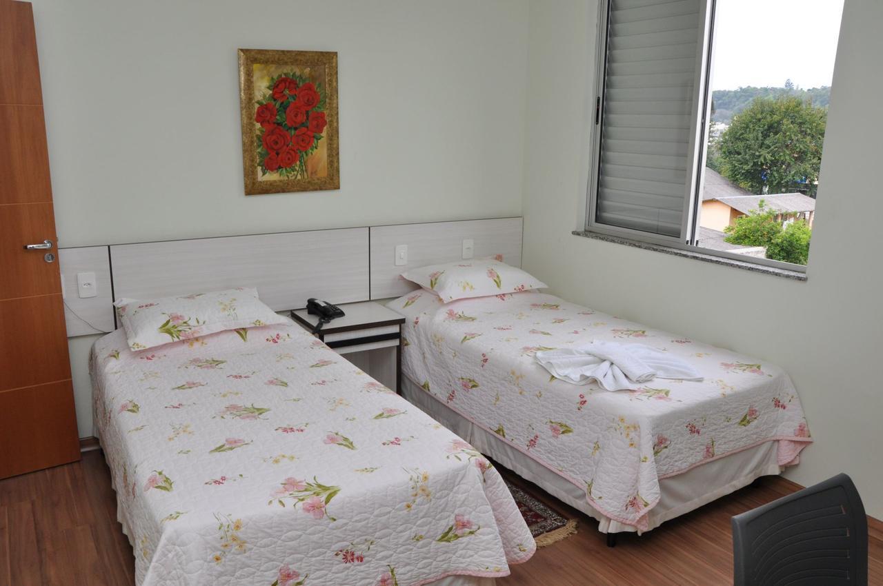 Hotel Lisbor Francisco Beltrão Buitenkant foto